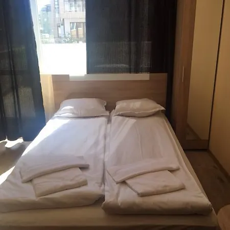 Afrohris 2 Apartman *